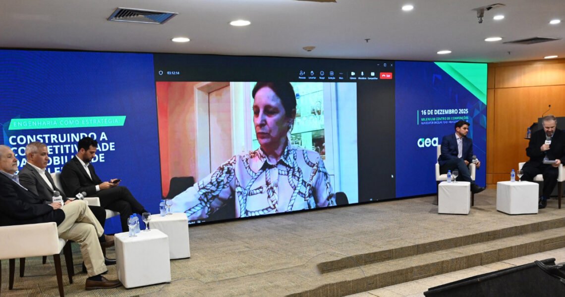 Fórum Estratégico de Engenharia da AEA fortalece engenharia automotiva nacional, promove, Fórum AEA descarbonização com biocombustíveis e bioeletrificação. Saiba como mobiliza montadoras, governo e academia para competitividade industrial.